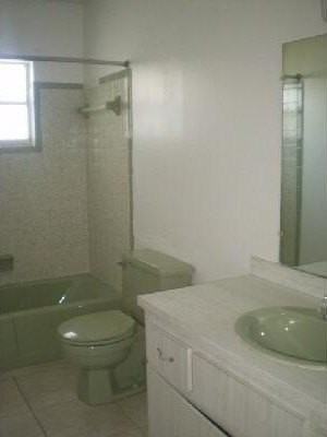 1881 Se Airoso Blvd - Photo 6 of 10