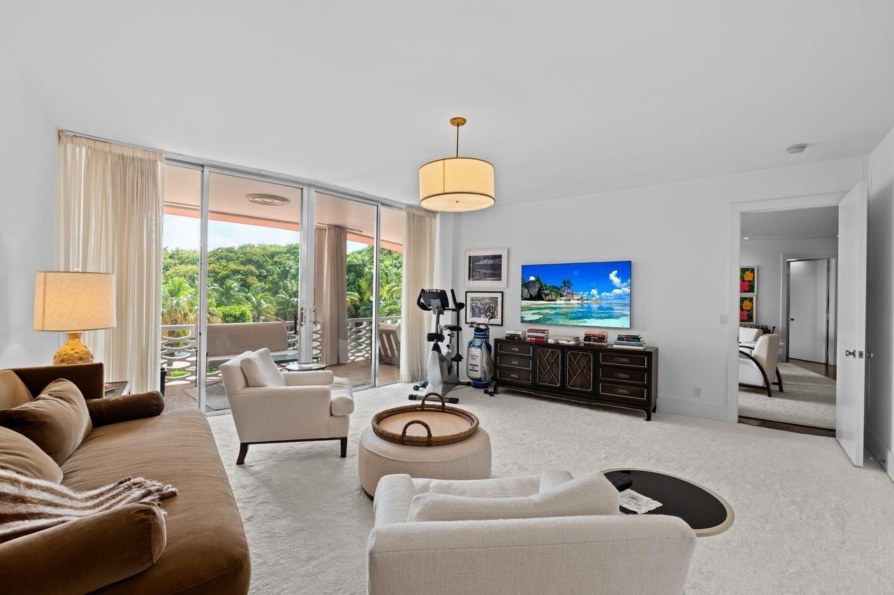 315 S Lake Dr #3D - Photo 6 of 14
