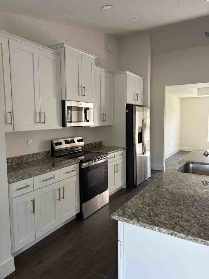 3901 147th Ave N - Photo 3 of 25