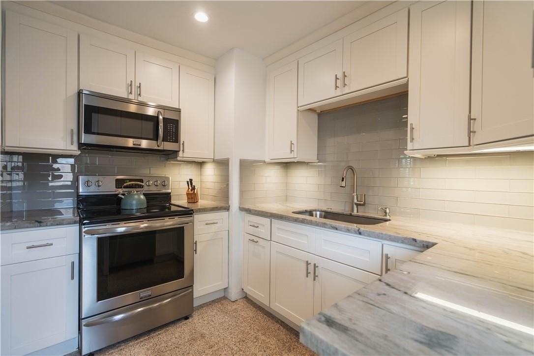240 Ne 25th Ave - Photo 6 of 22