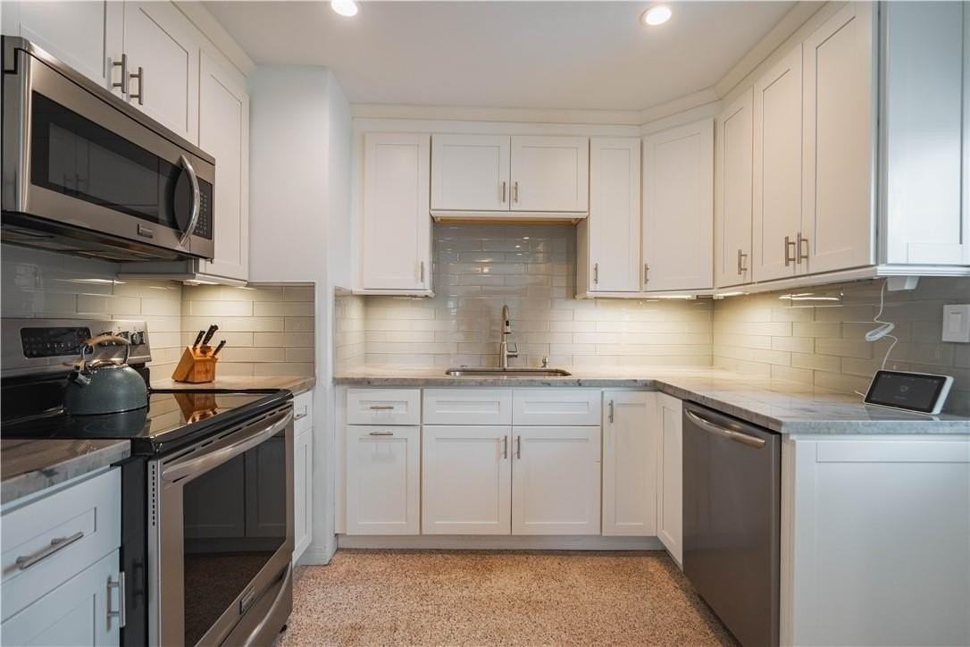 240 Ne 25th Ave - Photo 7 of 22