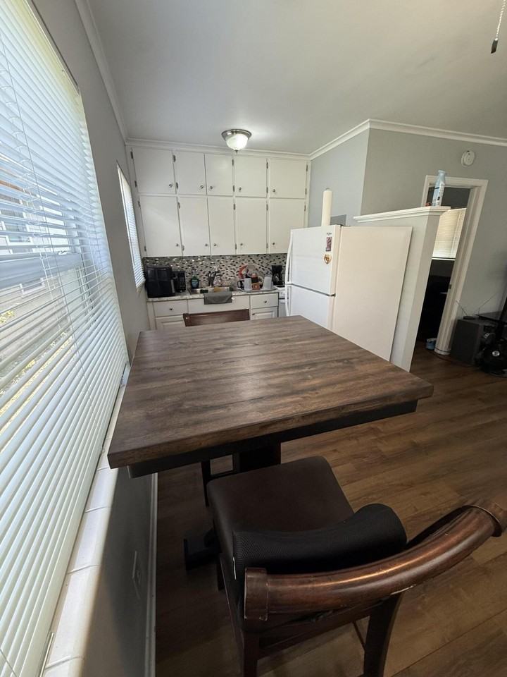 317 N H St #B - Photo 4 of 11