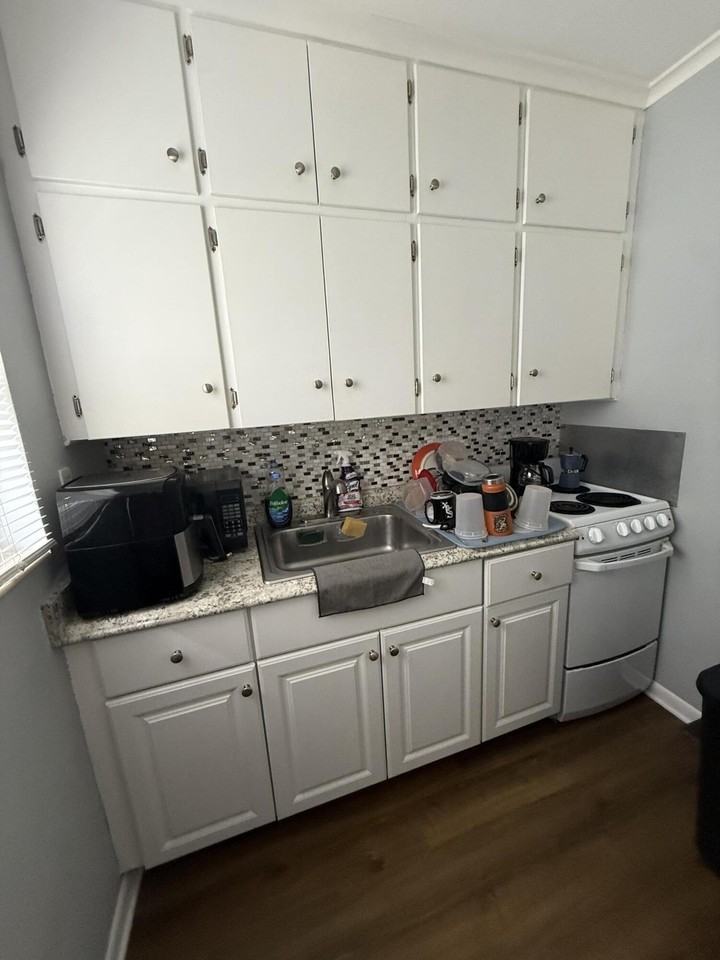 317 N H St #B - Photo 5 of 11