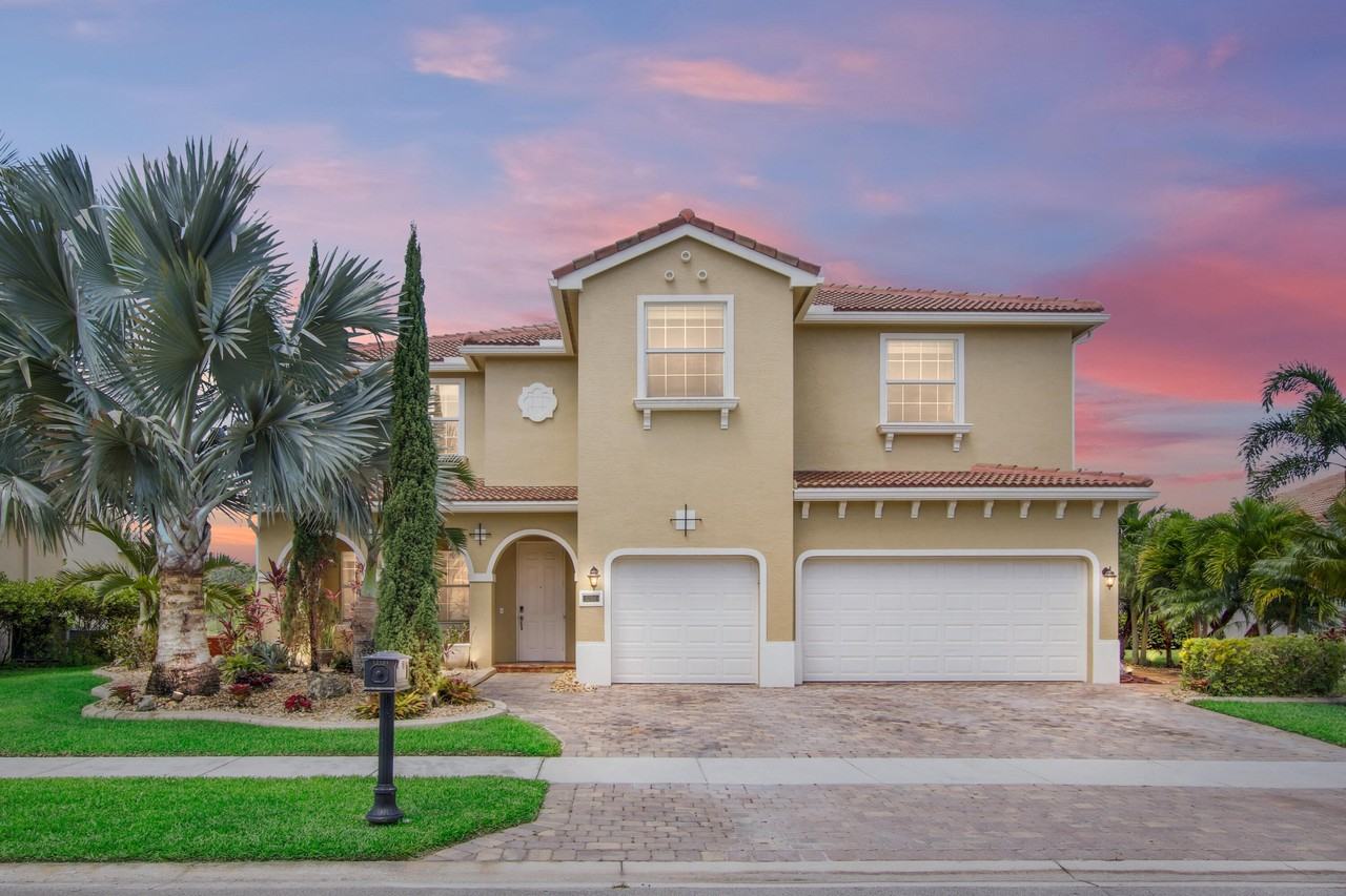 12101 Sw Aventino Dr - Photo 2 of 50