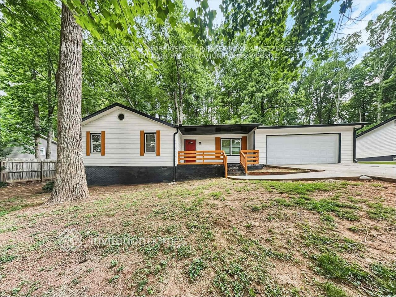 4091 Wrexham Dr - Photo 3 of 20
