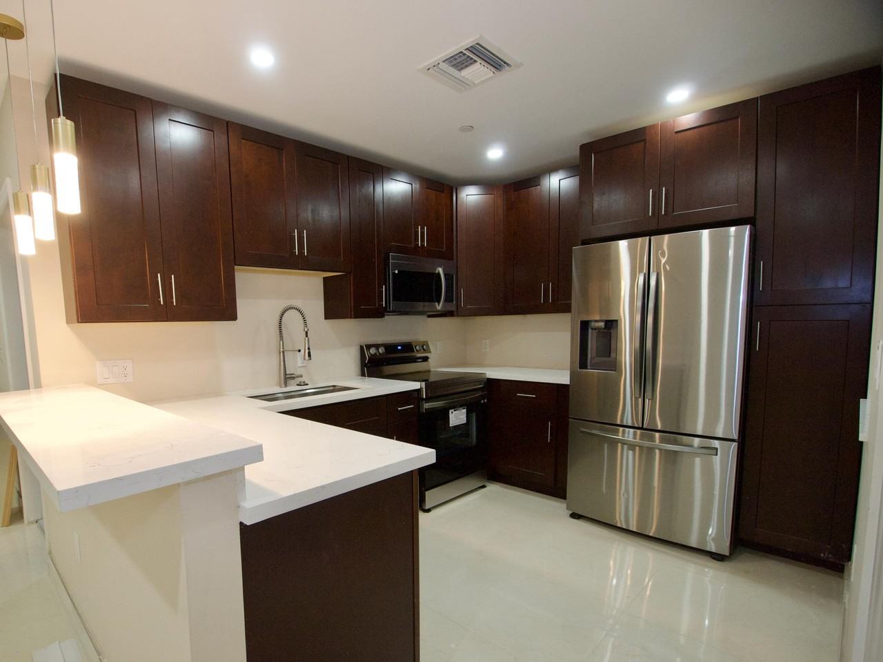 5982 Nw 94th Ave - Photo 7 of 25