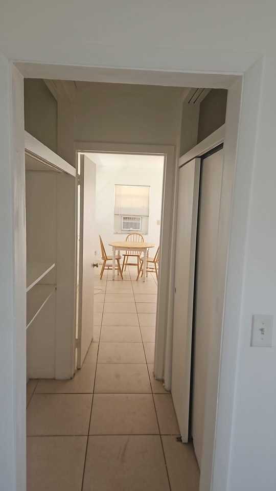 2438 Thomas St #REAR - Photo 7 of 9