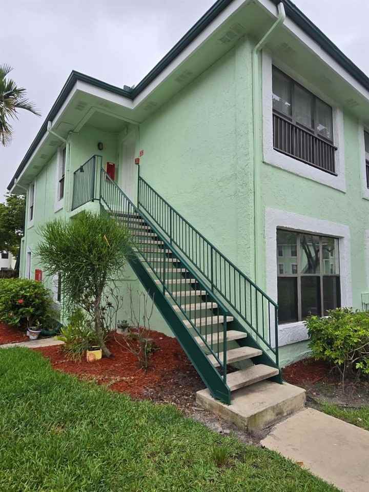 8775 Nw 39th St #8775 - Photo 2 of 20