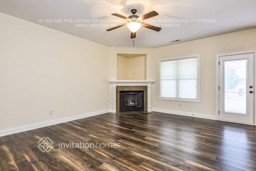 42 Pappy Ln - Photo 4 of 26