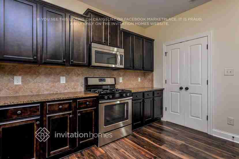 42 Pappy Ln - Photo 6 of 26