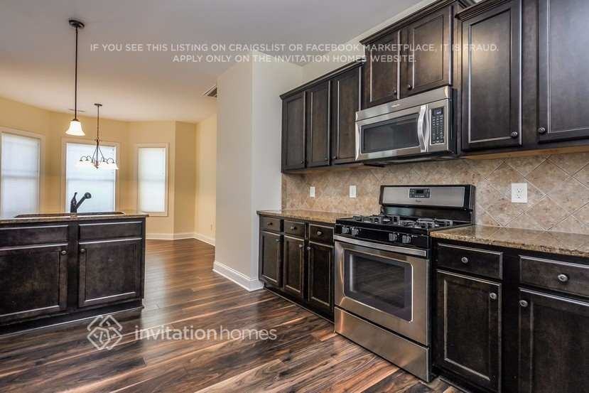 42 Pappy Ln - Photo 7 of 26