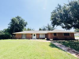 featured image of 2018 Douglas Dr