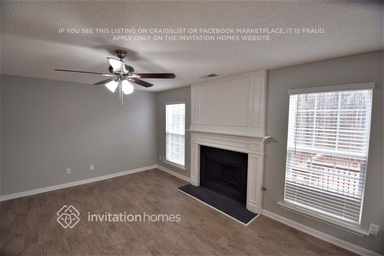 2531 Hampton Valley Dr Sw - Photo 2 of 7