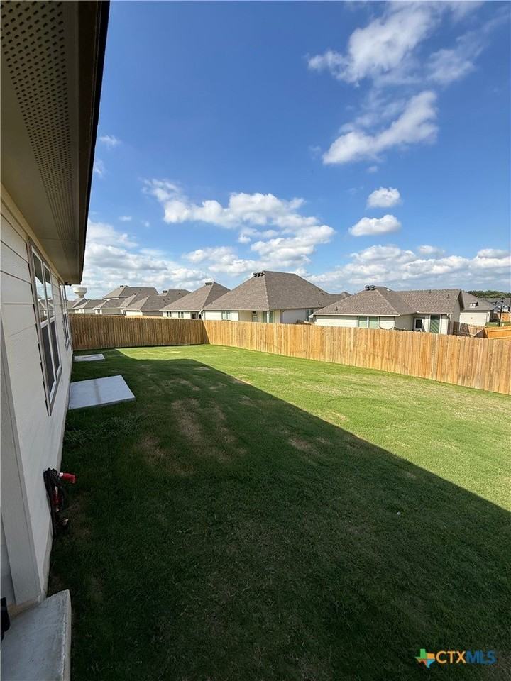 146 Ellenora Dr - Photo 7 of 7