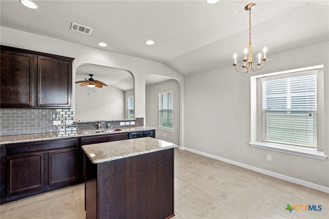 213 Hoya Ln - Photo 5 of 28