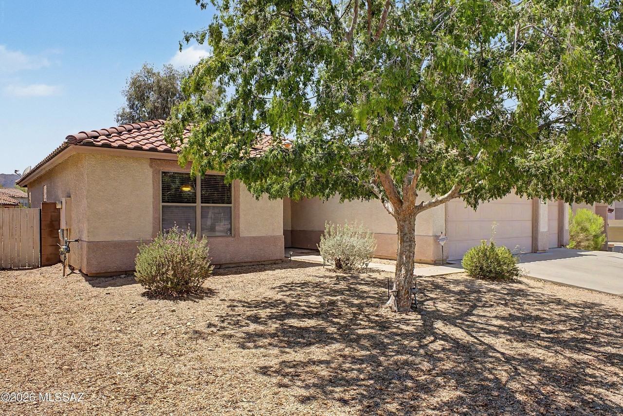 3439 N Scott Mine Ln - Photo 3 of 34