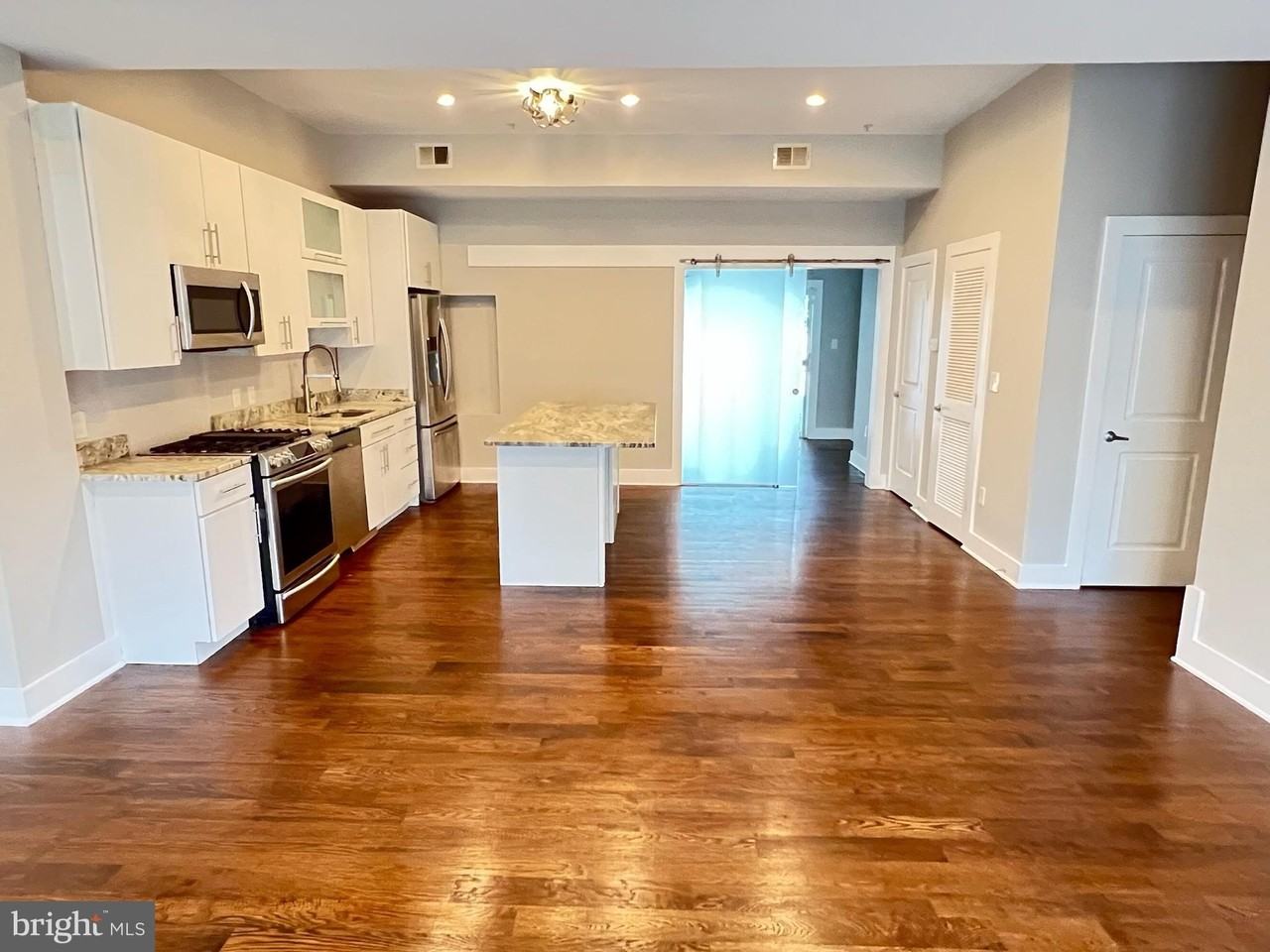 1620 E St Ne #3 - Photo 2 of 13