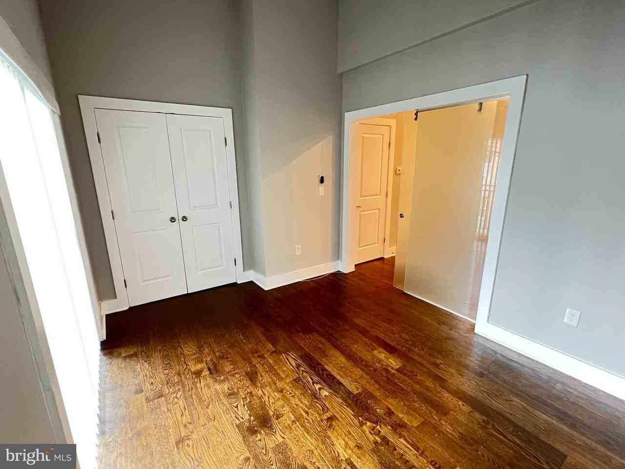 1620 E St Ne #3 - Photo 6 of 13
