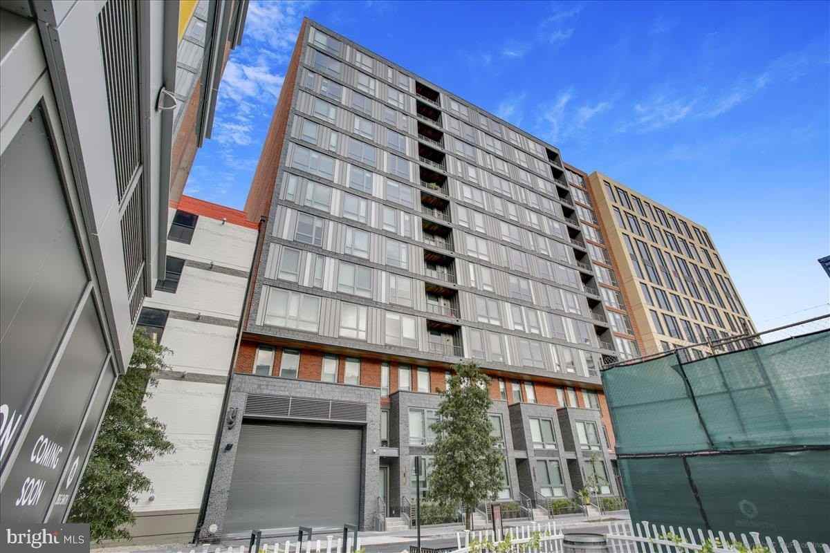 1211 Van St Se #602