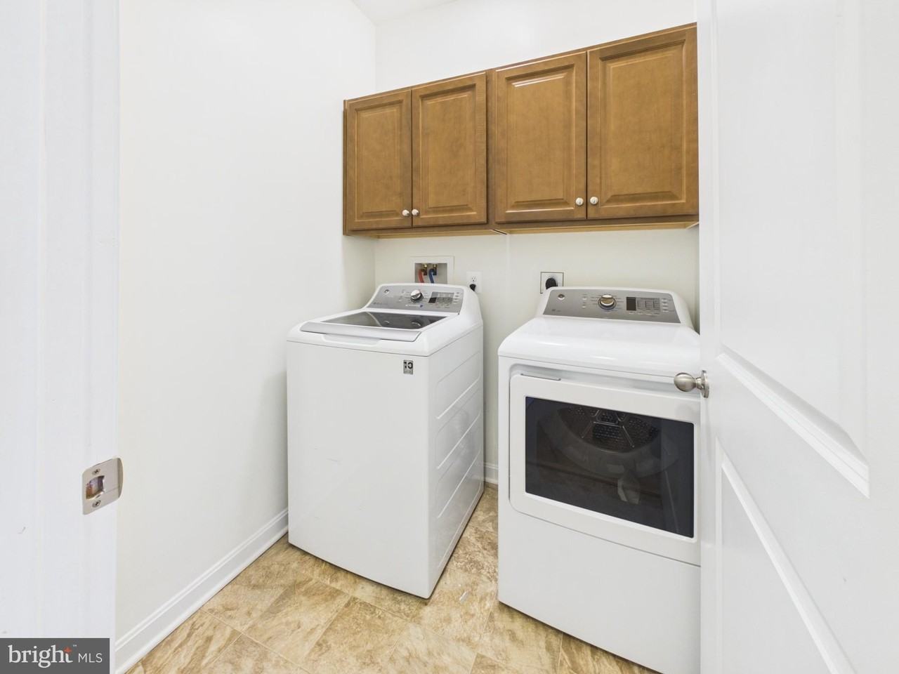 3527 Piney Woods Pl #H002 - Photo 3 of 33