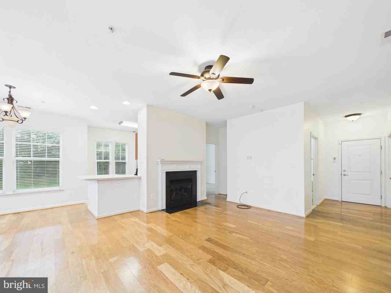 3527 Piney Woods Pl #H002 - Photo 4 of 33