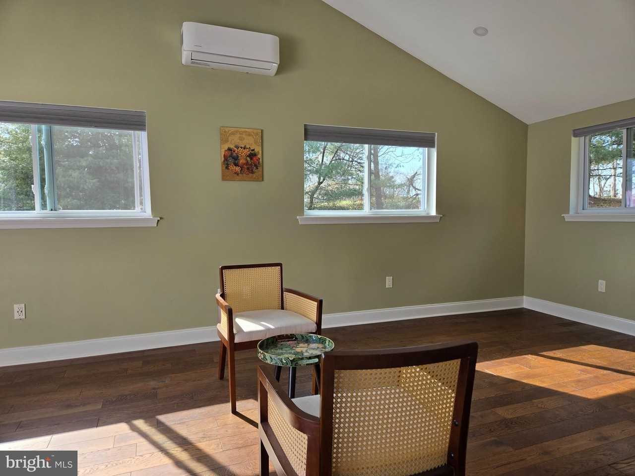 3300 Mount Airy Ct - Photo 4 of 33