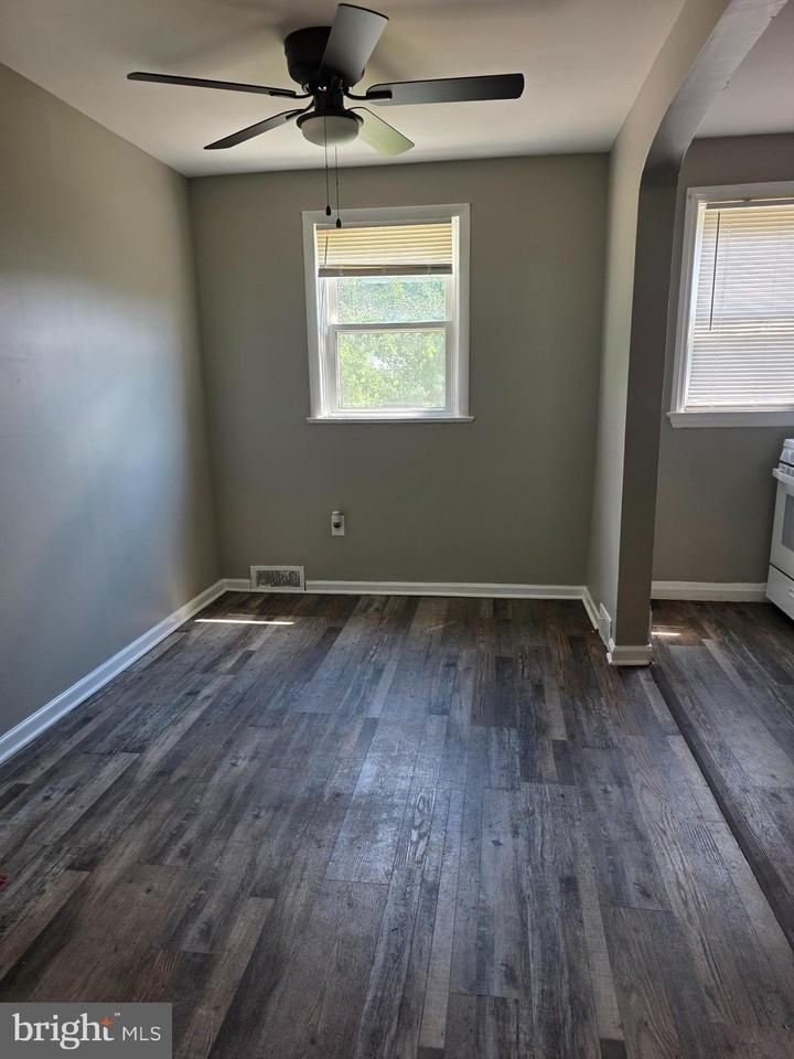 835 E Cold Spring Ln - Photo 6 of 19