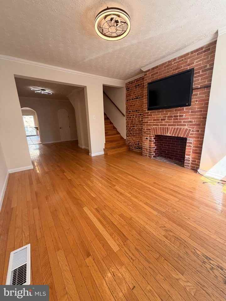 118 E Gittings St - Photo 2 of 22