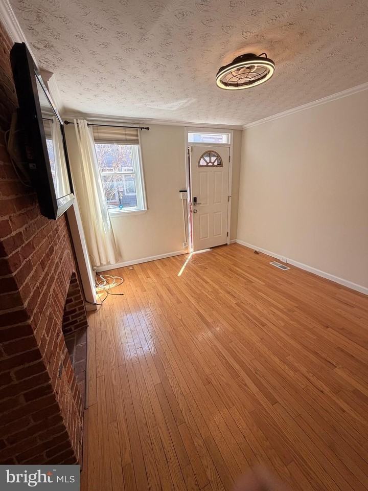 118 E Gittings St - Photo 4 of 22