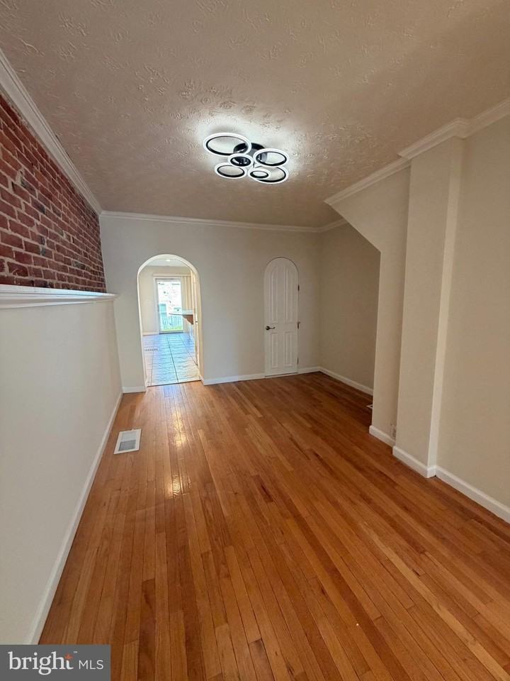 118 E Gittings St - Photo 6 of 22