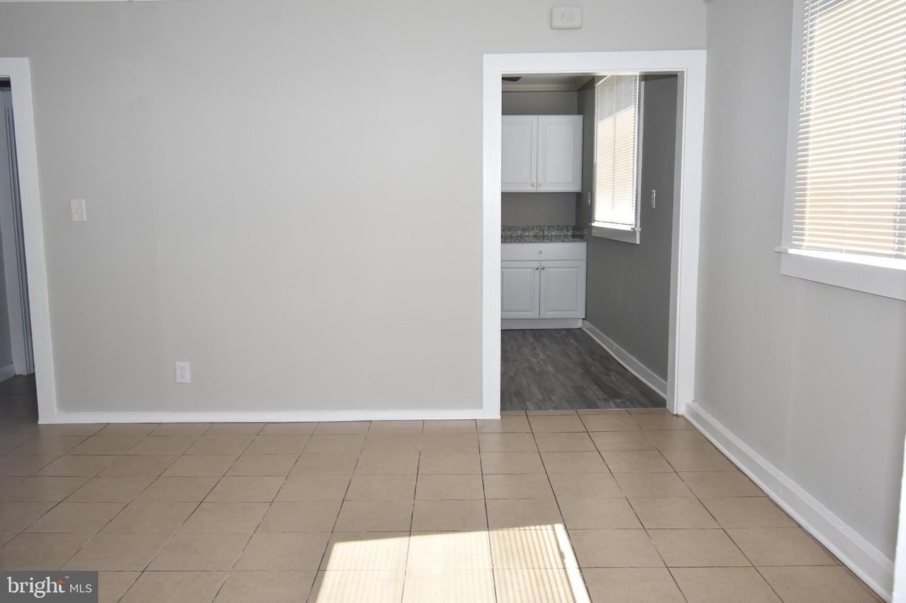 2902 Michigan Ave - Photo 3 of 16