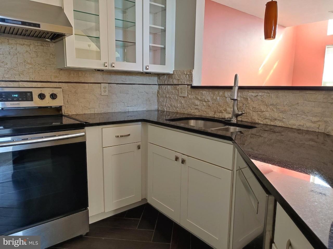7671 Coachlight Ln #21EU - Photo 7 of 36
