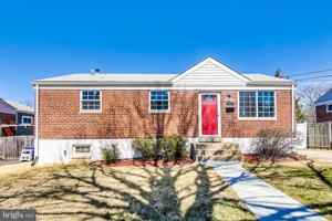 featured image of 4617 Creek Shore Dr