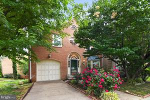 featured image of 7435 Crestberry Ln