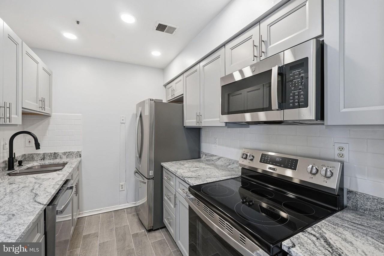 13408 Shady Knoll Dr #308 - Photo 2 of 20