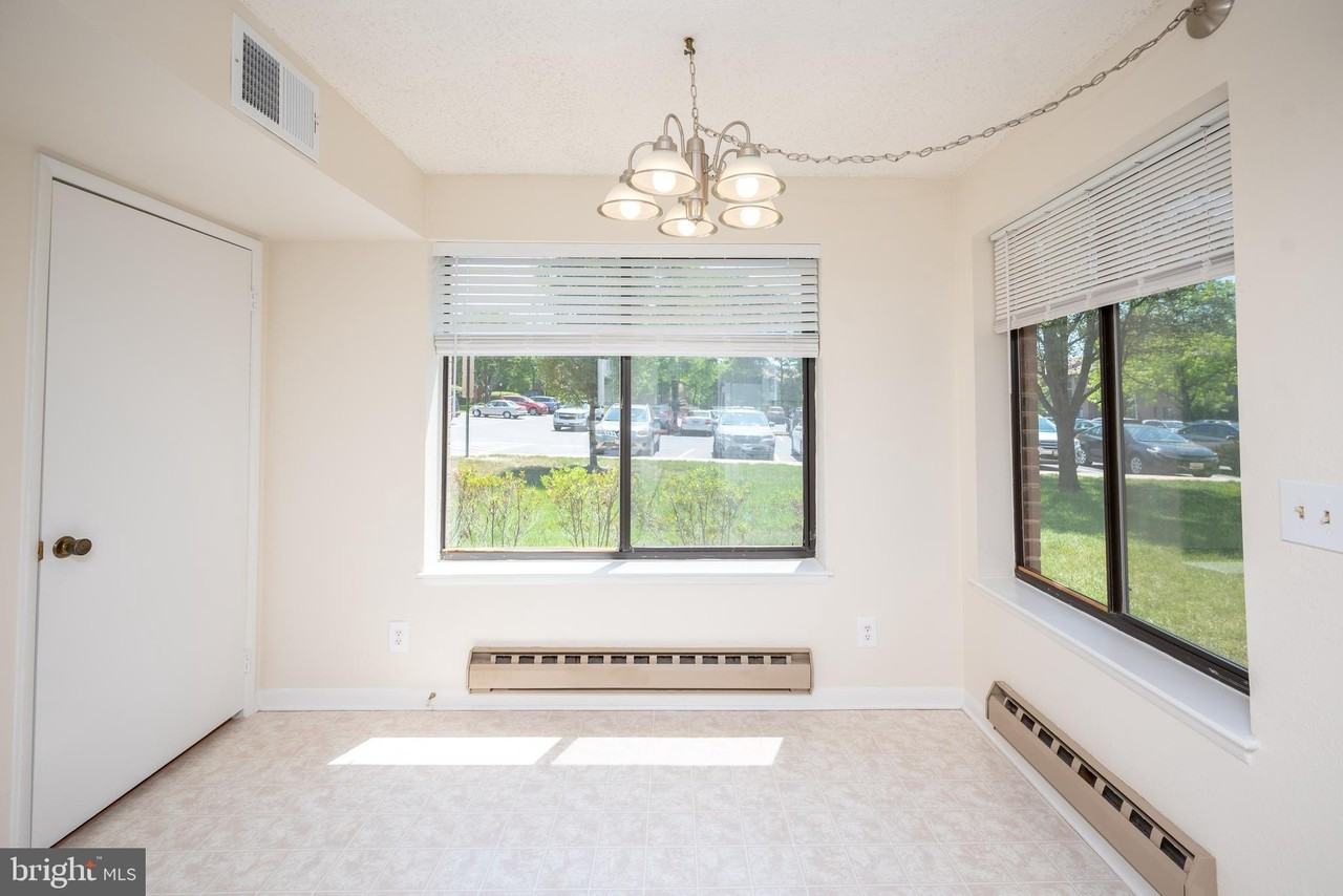15301 Beaverbrook Ct #89-1B - Photo 6 of 22