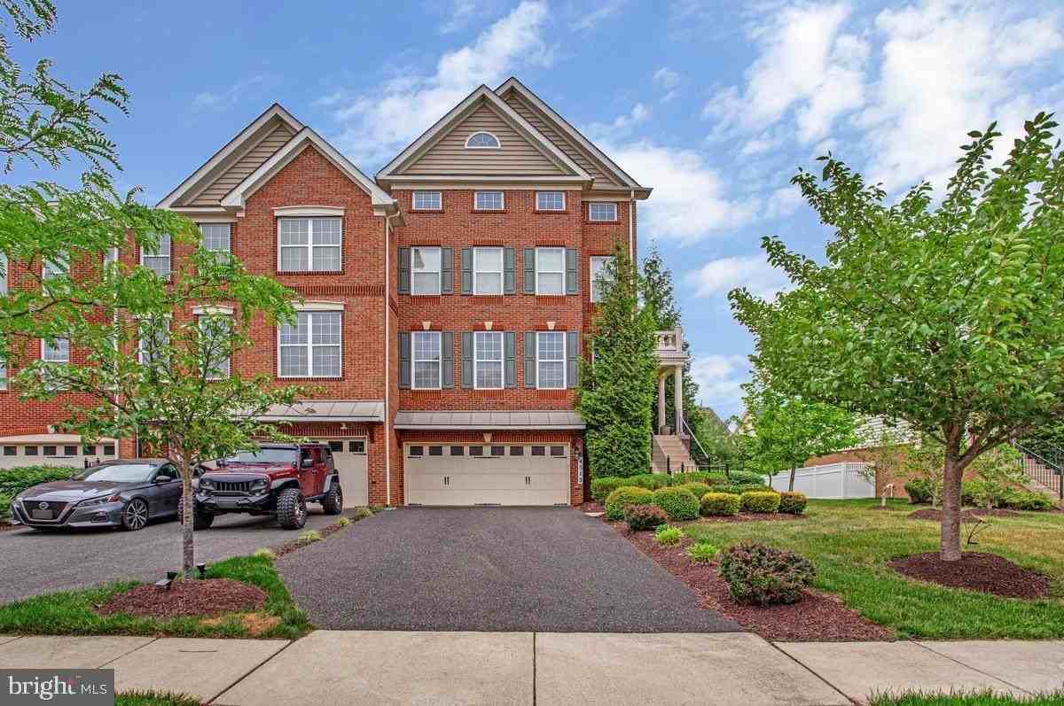 4512 Grazing Way