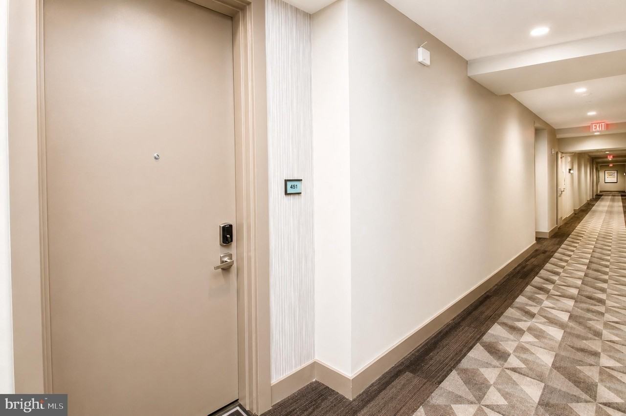 145 Riverhaven Dr #451 - Photo 4 of 36