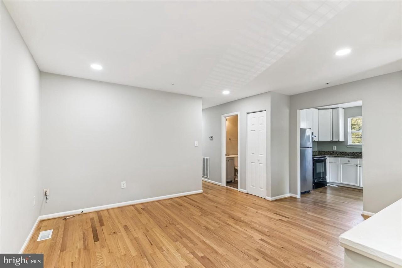 13012 6th St - Photo 2 of 19
