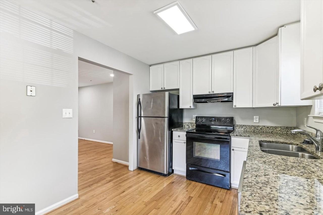 13012 6th St - Photo 7 of 19