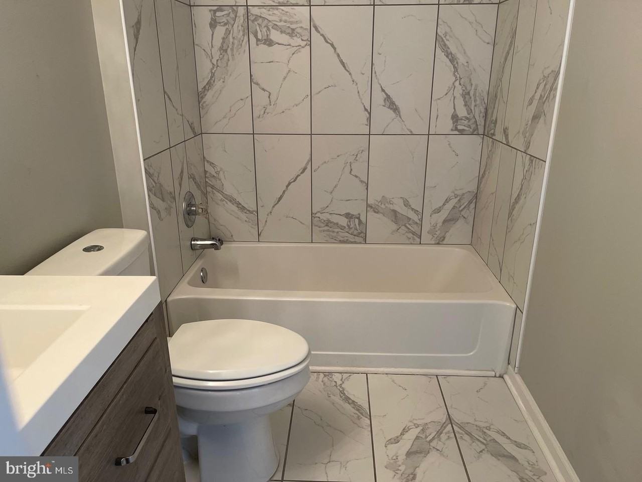 8911C Town Center Cir #212 - Photo 5 of 13