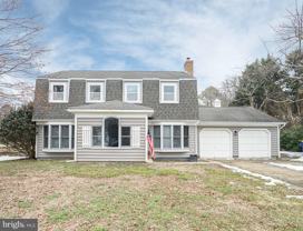 211 Queen Anne Rd - Photo 1 of 1