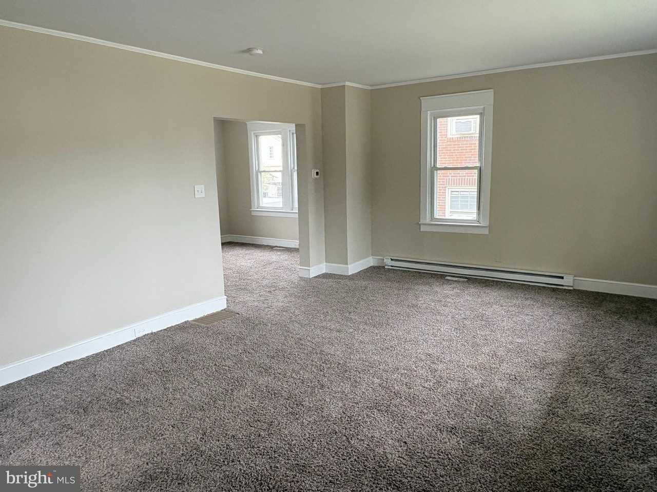 1535 Gross Ave - Photo 6 of 14