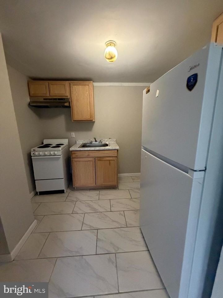 124 Stanger Ave - Photo 4 of 8