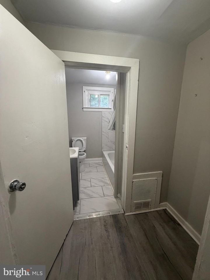 124 Stanger Ave - Photo 5 of 8