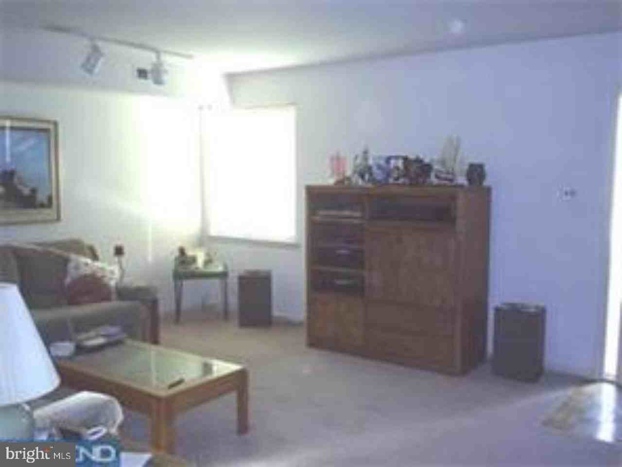 4844 Oxford Ct #5 - Photo 4 of 11