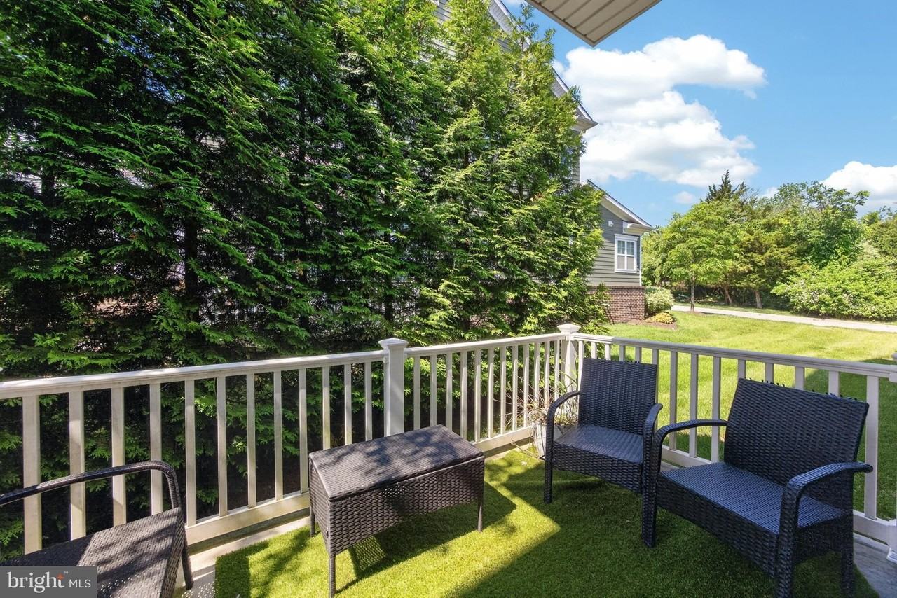 121 Shilling Ave - Photo 7 of 37