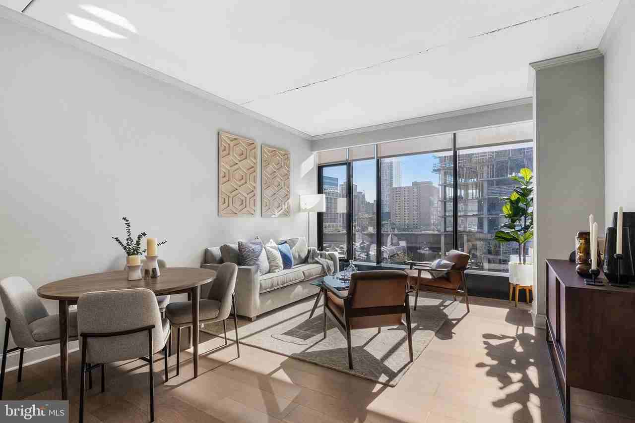 60 N 23rd St #2404 - Photo 5 of 31