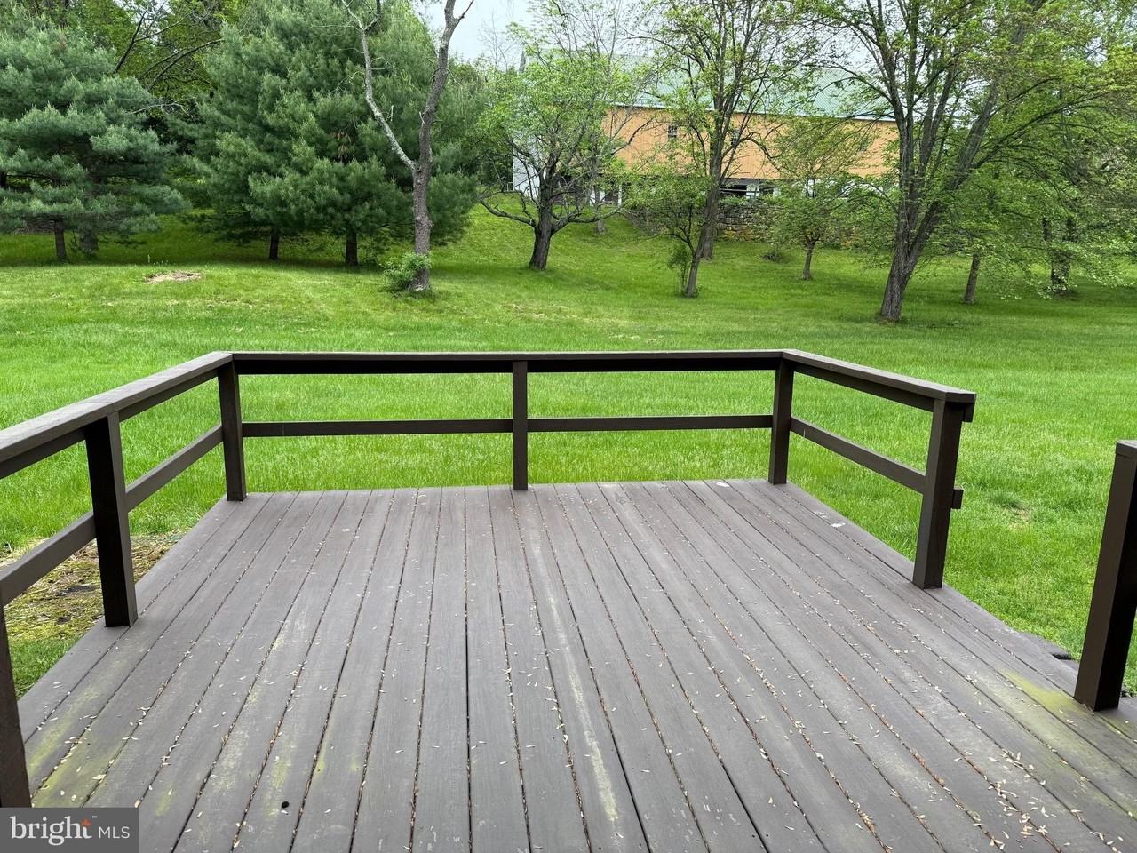 204 Village Rd - Photo 2 of 16