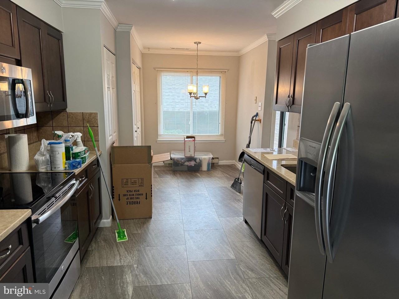 204 Village Rd - Photo 3 of 16